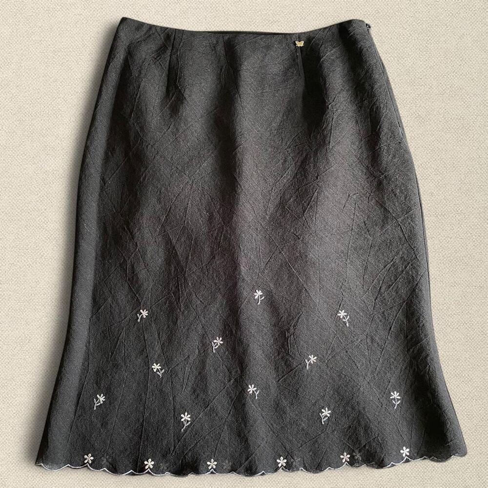 invu Korean Skirt Floral Embroidery sz S 4/6